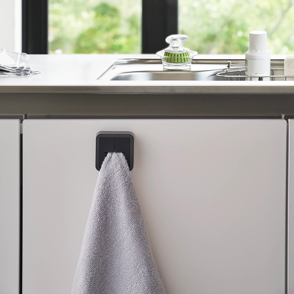 handdoek-haakjes-zwart-yamazaki