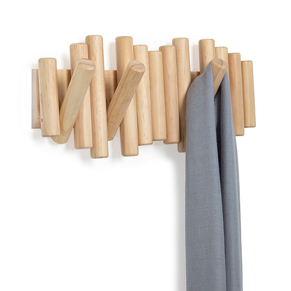 houten-kapstok-muur-umbra