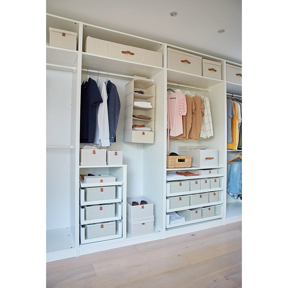 kledingkast-inrichting-beige