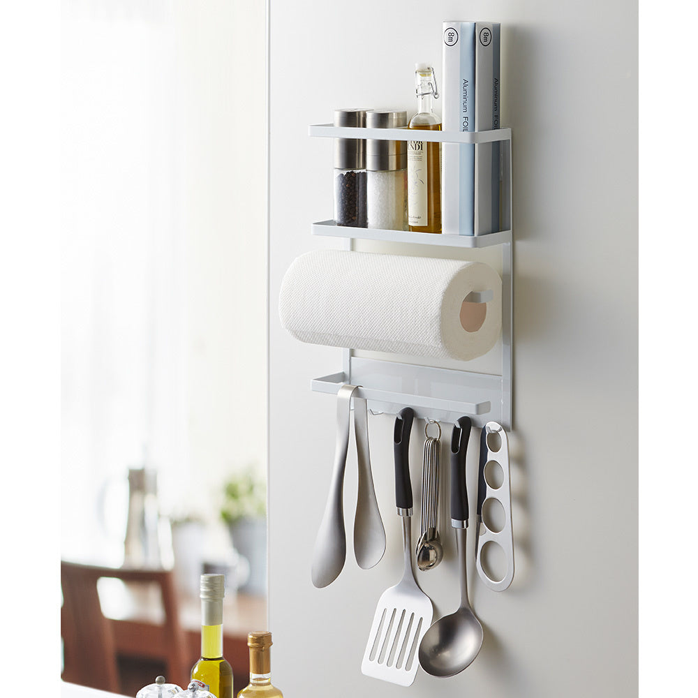 rek voor aan de koelkast yamazaki