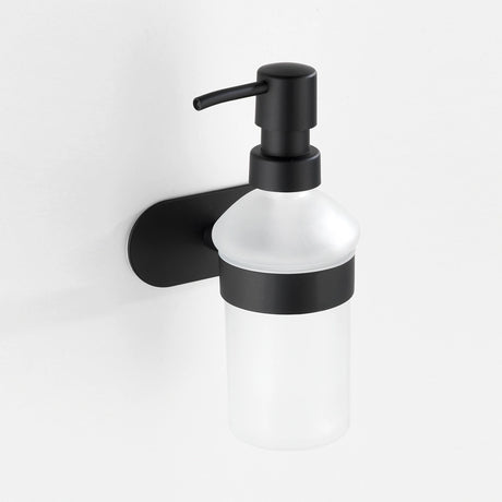 zwarte-zeeppomp-wand