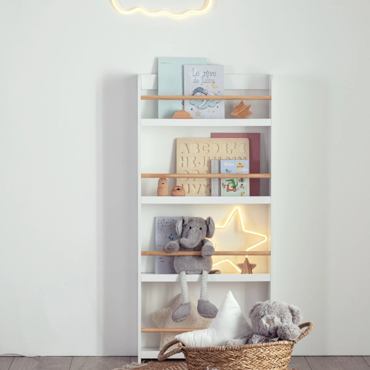 Witte boekenkast kinderkamer 4 etages Atmosphera